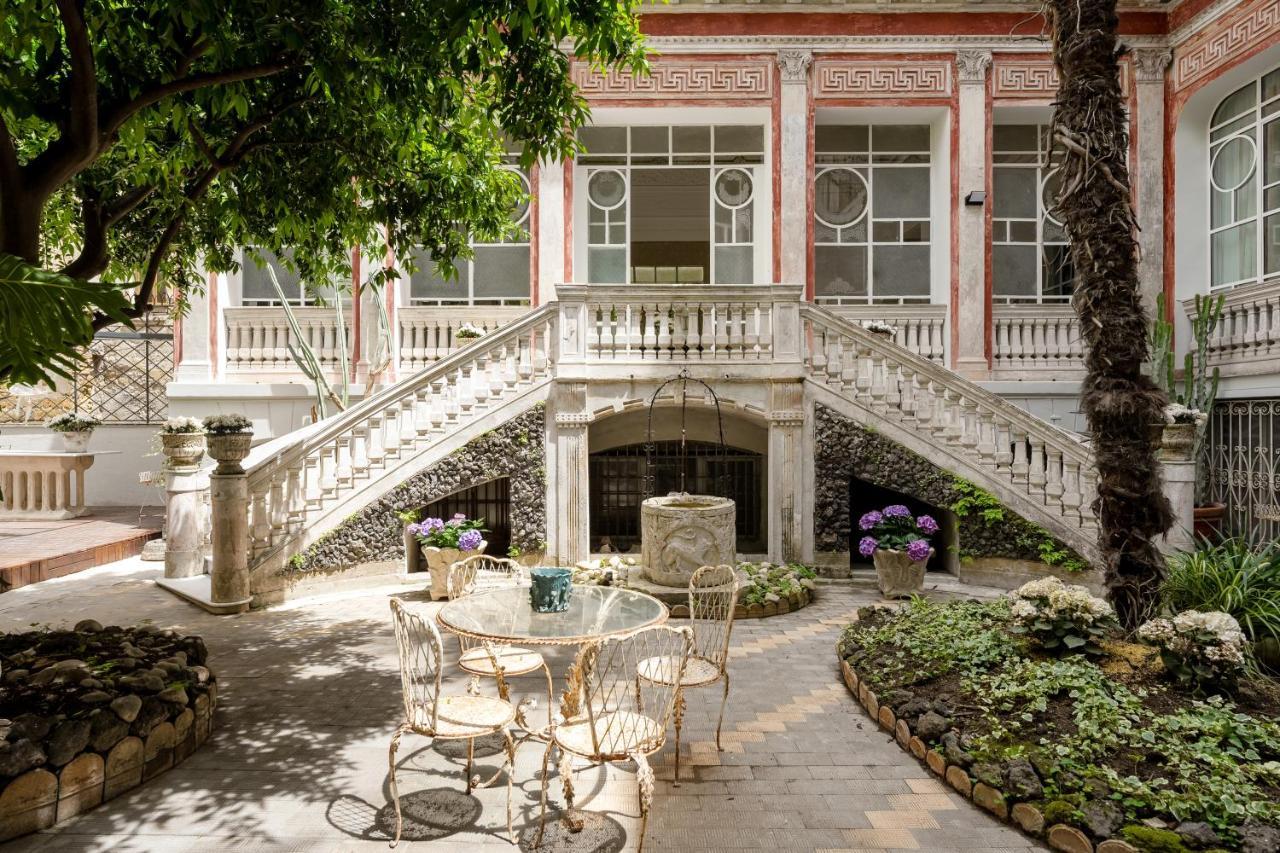 Hotel Artemisia Domus - Giardino Napoli Esterno foto