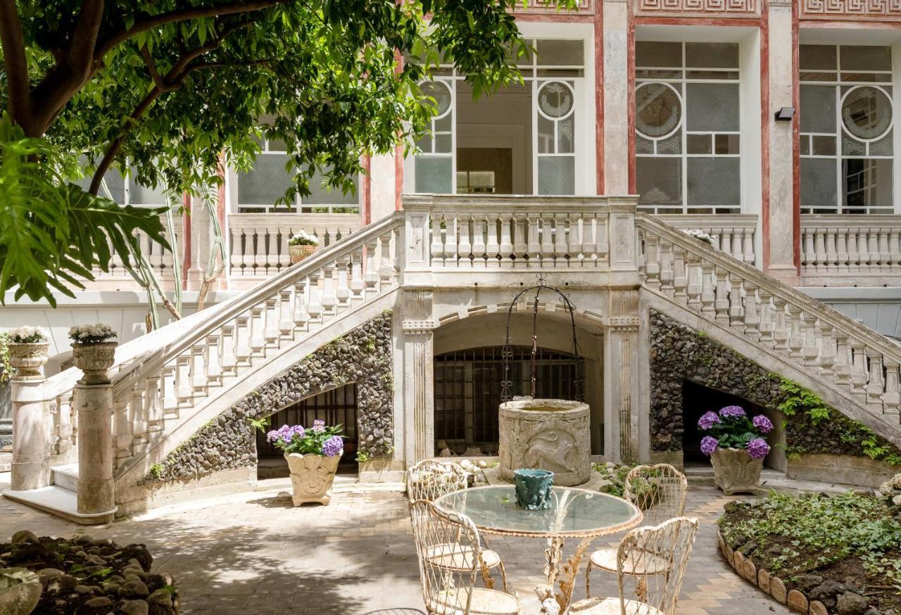 Hotel Artemisia Domus - Giardino Napoli Esterno foto