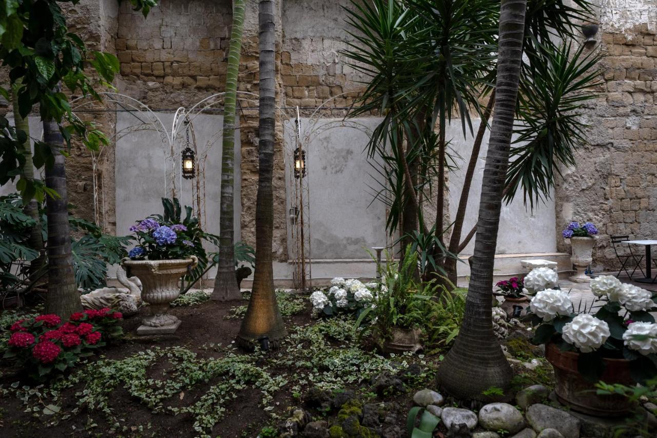 Hotel Artemisia Domus - Giardino Napoli Esterno foto