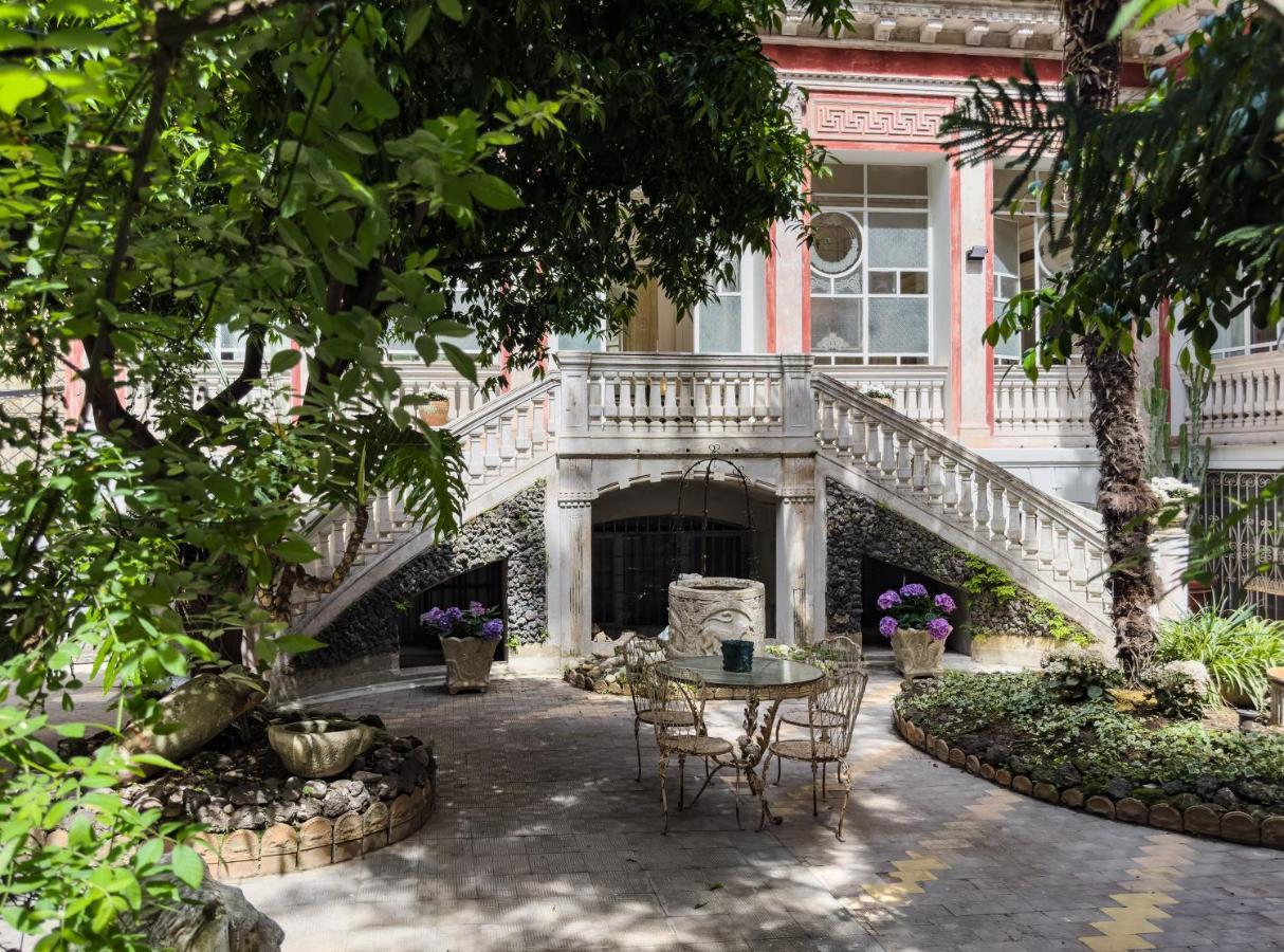 Hotel Artemisia Domus - Giardino Napoli Esterno foto