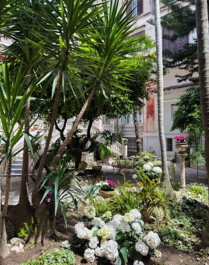 Hotel Artemisia Domus - Giardino Napoli Esterno foto