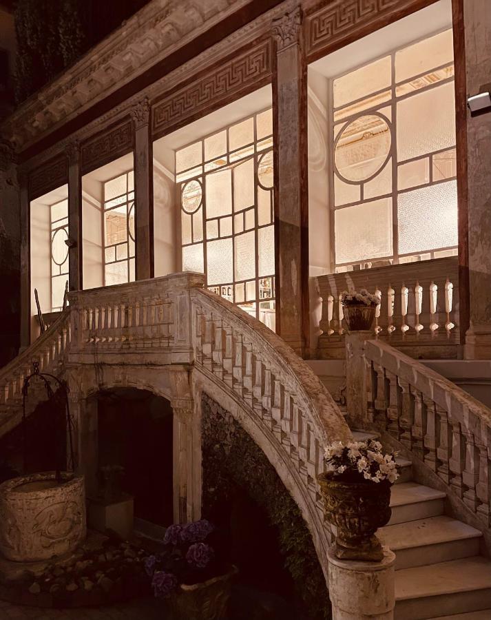 Hotel Artemisia Domus - Giardino Napoli Esterno foto